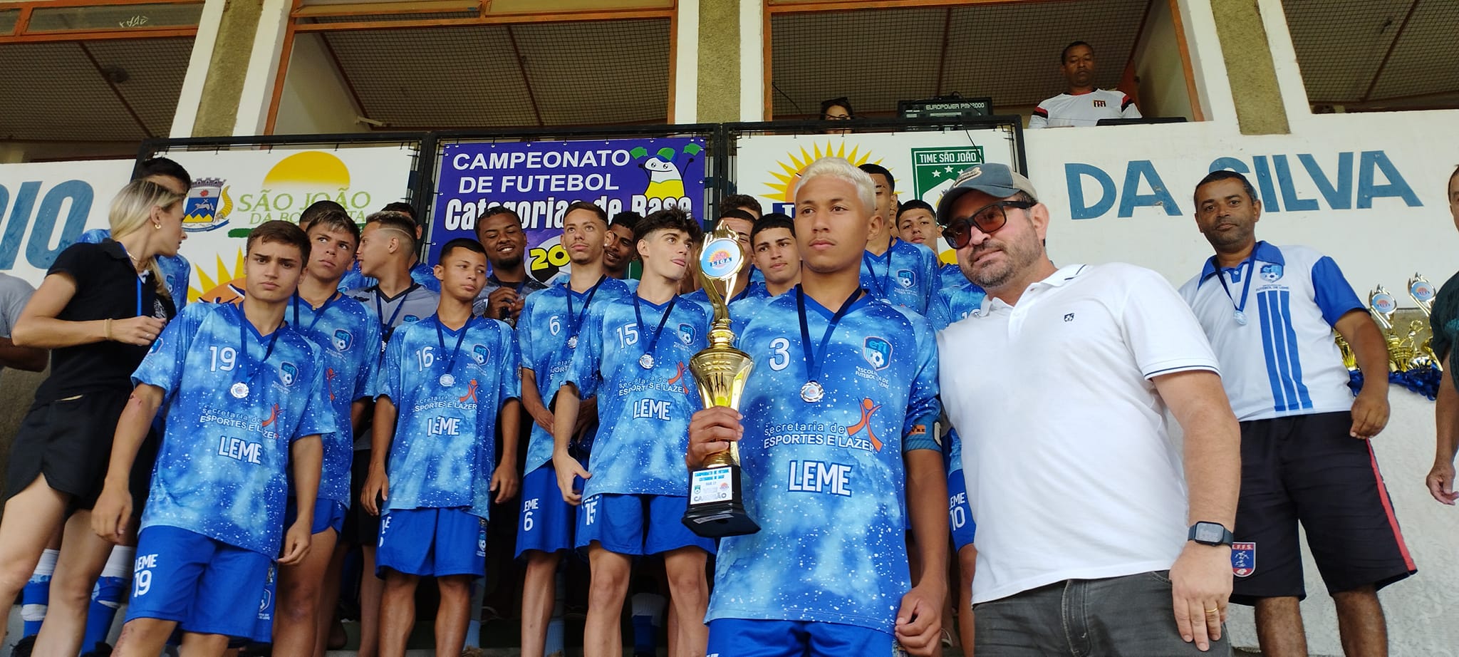 SUB17 ENTREGA TROFÉU VICE CAMPEÃO